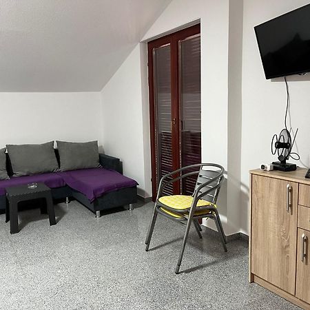 Apartmani Ana Sukošan Buitenkant foto