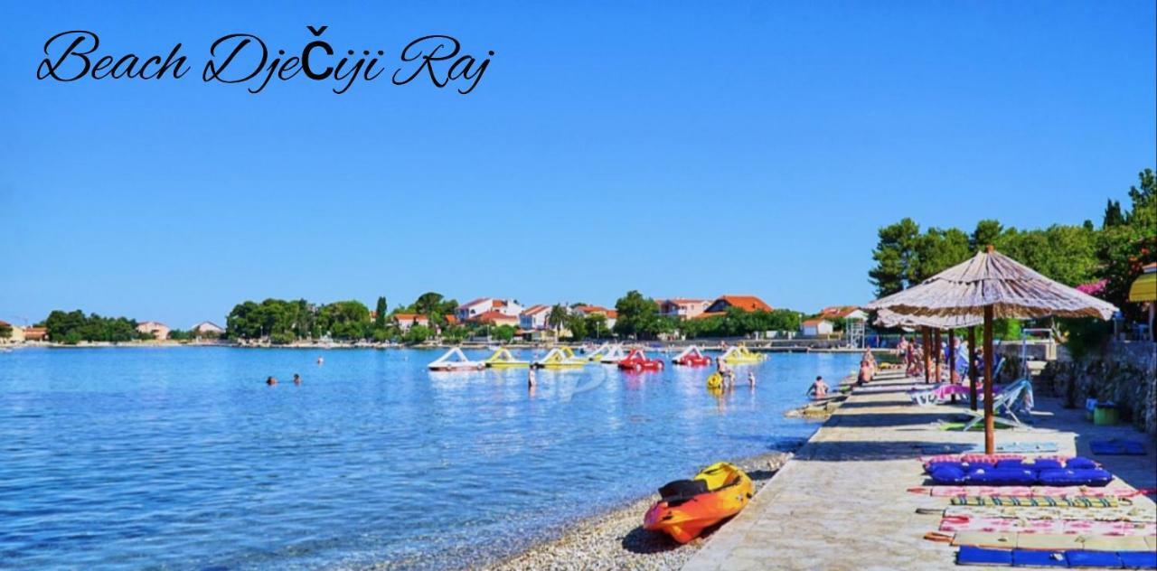 Apartmani Ana Sukošan Buitenkant foto